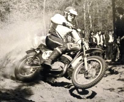 Henk Vosters met de CZ 400cc