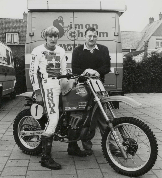 Simon Schram Sr en Jr.